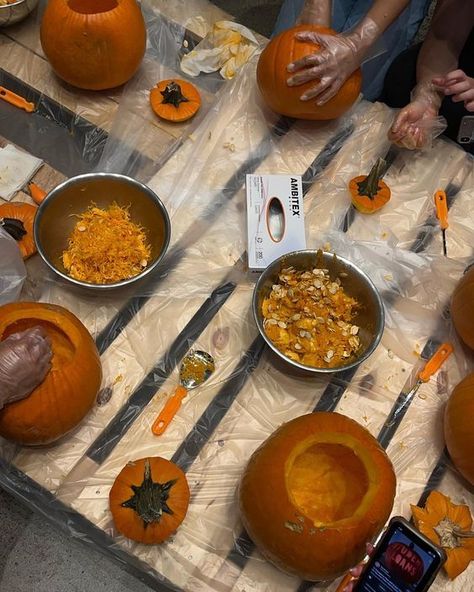 Autumn Crafts Aesthetic, Carving Pumpkins Aesthetic, Pumpkin Carving Station, Aesthetic Pumpkin Carving, Pumpkin Carving Aesthetic, Romanticizing Fall, Autumn Activity, Carve Pumpkins, Pumpkin Carving Party