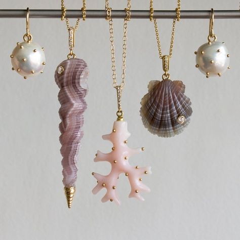 Meeka Fine Jewelry (@meekafinejewelry) • Instagram photos and videos Whimsical Hair, Beach Jewellery, Sea Jewelry, Sea Decor, Newport Ri, Casting Jewelry, Seashell Crafts, Jewelry Lookbook, Brass Necklace