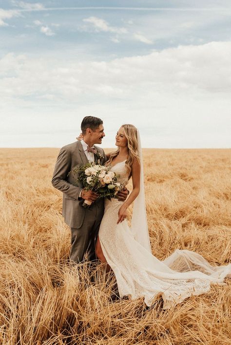 Boise Idaho is full of incredible Wedding Venues. This Wedding took place at Deer Flat Ranch and was PERFECTION!! | Rosie Nary Photography #idahowedding #idahoelopement #idahoweddingphotographer #idahoweddingphotographer #idahophotographer #idahoweddingideas #nakedidaho #adventureelopement #adventurephotographer #exploreidaho #weddingideas #destinationweddingideas #idahophotography #wanderlust #justengaged #idahoweddingvenues #idahoweddingideas #beachwedding #destinationwedding #elopement Idaho Elopement, Idaho Wedding Venues, Explore Idaho, Idaho Wedding, Adventure Photographer, June Wedding, Wedding Photos Poses, Boise Idaho, Wedding Goals