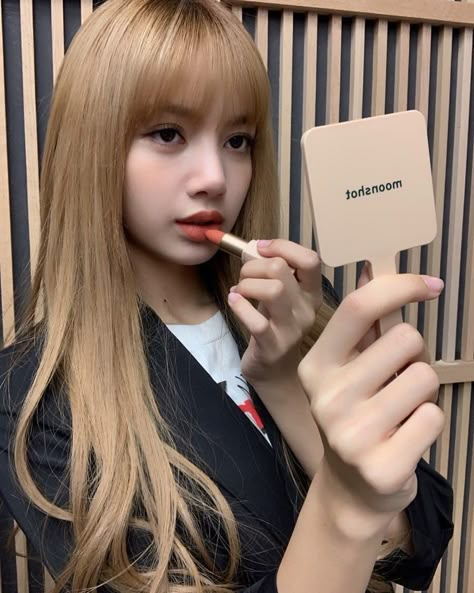 Lisa Manoban, Lisa Lalisa, Blackpink Wallpaper, Lisa Rosé, Jennie Jisoo, Lalisa Manobal, Jennie Lisa, Lisa Blackpink, Blackpink Photos