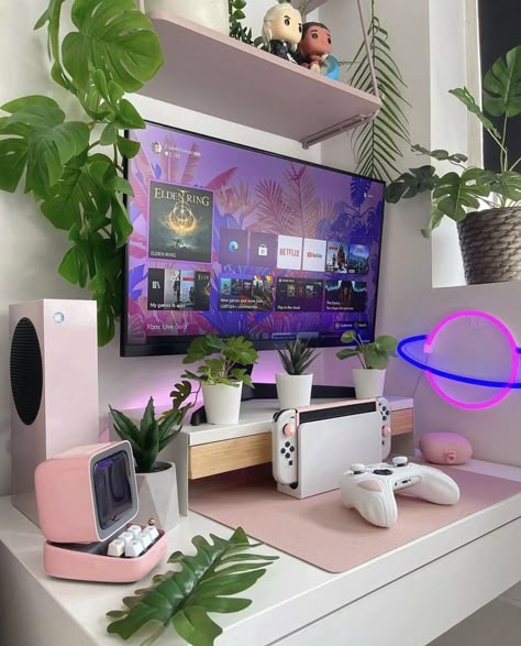 Nintendo Switch Set Up Aesthetic, Nintendo Switch Desk Setup Ideas, Nintendo Switch Aesthetic Setup, Nintendo Switch Gaming Setup, Gaming Set Up Aesthetic, Gamer Girl Desk, Switch Setup, Console Setup, Game Room Setup