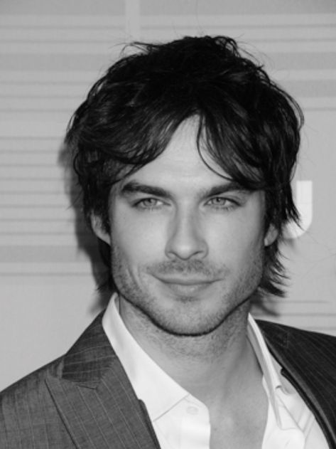 Ian Somerhalder Drawings, Vampire Drawings, Ian Joseph Somerhalder, Damon Salvatore Vampire Diaries, Vampier Diaries, Vampire Diaries Wallpaper, Model Poses Photography, Portrait Sketches, Celebrity Portraits