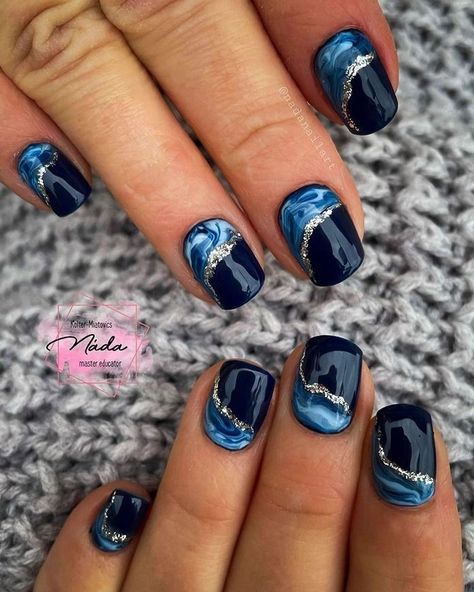 40+ Gorgeous Marble Nails Ideas You Must Recreate - Veesly Blog Marble Nails Ideas, Gel Powder Nails, Blue And Silver Nails, Cruise Nails, Purple Glitter Nails, Blue Gel Nails, Cute Nail Colors, August Nails, Marble Nail Designs