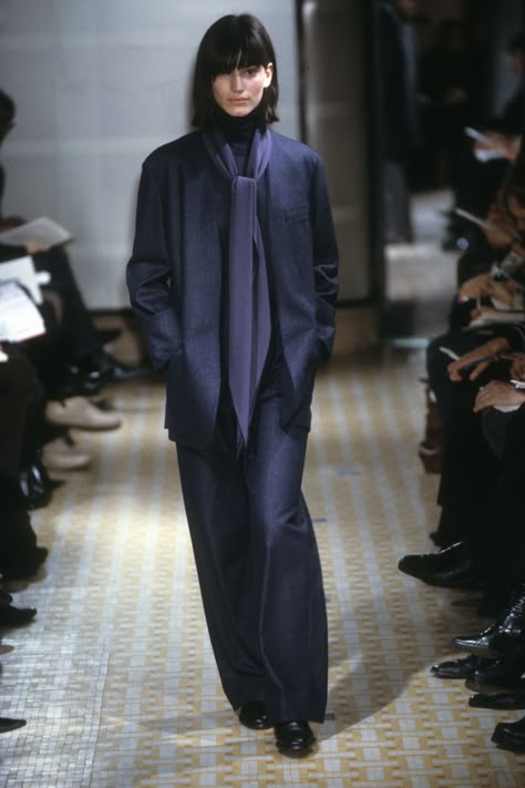 Trousers Runway, Hermes Runway, Martin Margiela, 가을 패션, Mode Vintage, 90s Fashion, Runway Fashion, Suits For Women, Fashion News