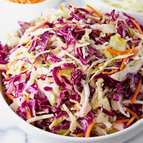 Apple Cider Vinegar Coleslaw (without mayo) Apple Cider Vinegar Coleslaw, No Mayo Coleslaw, Cabbage Coleslaw, Healthy Coleslaw Recipes, Spicy Cabbage, Ginger Vinaigrette, Vinegar Coleslaw, Healthy Coleslaw, Red Cabbage Slaw