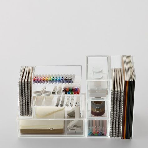 MUJI USA on Instagram: “Transparency in organization. Categorize smaller items together with acrylic storage to find everything you need at a single glance.…” Stationary Decor, Muji Stationary, Stationary Desk, Study Desk Organization, Desk Arrangement, Organizing Inspiration, Desk Arrangements, Neat Method, Stationary Organization