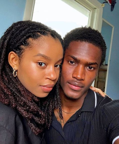 BlackCoupleRevolution on Instagram: “Beautiful Melanin Love. #SelfieSaturday #blackcouplerevolution #blackcouples #blackcouple #blackcouplegoals #blackcouplemagic #blacklove…” Famous Celebrity Couples, African Couple, Ebony Love, Black Relationship Goals, Black Love Couples, Couples Vibe, Black Couples Goals, Black Excellence, Beautiful Couple