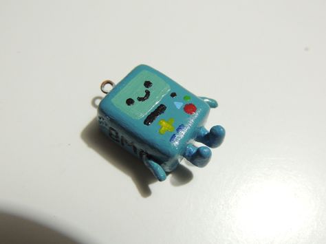 BMO_Hora de Aventura Clay Bmo, Adventure Time Art, Time Art, Ceramics Ideas Pottery, Clay Charms, Dry Clay, Air Dry Clay, Adventure Time, Clay Crafts