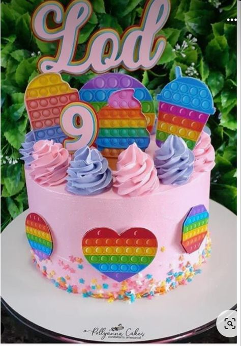 Pop It Cake Birthday, Pop It Cake Ideas, Popit Cake, Pastel Pop It, Bolo Pop It, Pop It Cake, Kylie Birthday, Pop It Fidget, Butterfly Cake Topper