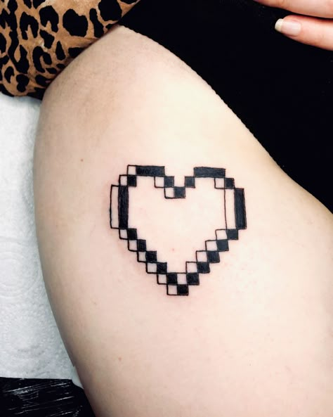 Video Game Heart Tattoo, 8 Bit Heart Tattoo, Minecraft Heart Tattoo, Pixel Tattoo Ideas, Pixelated Tattoo, Pixel Heart Tattoo, Pixel Art Tattoo, Heart Tattoo Black, 8 Bit Heart