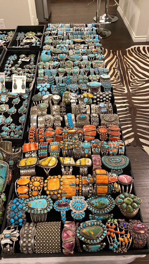 Native Jewelry Navajo, Outfits With Turquoise Jewelry, Turquoise Jewellery, Turquoise Jewelry Aesthetic, Hippy Jewelry, Hippie Turquoise Jewelry With Natural Stones, Hippie Turquoise Jewelry Gift, Boho Jewellery, Western Tourqiuse Jewelry