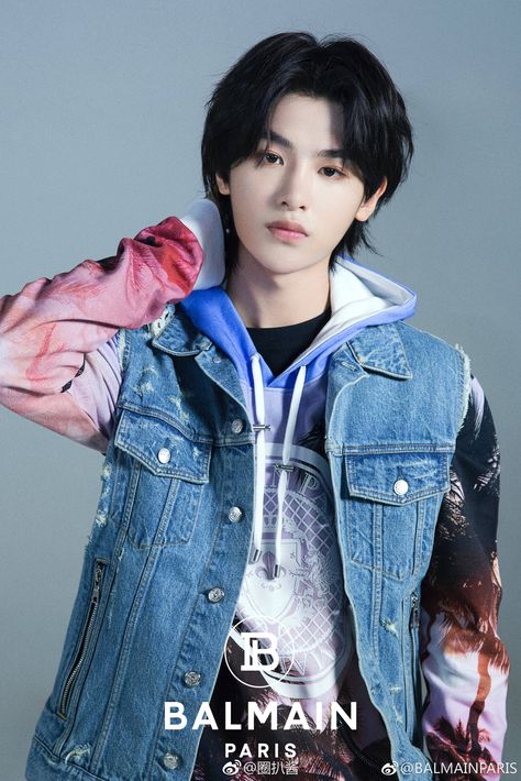 Justin Huang Minghao, Who Are You School 2015, Huang Minghao, Boyfriend Kpop, Justin Huang, Most Handsome Actors, Bright Photos, Bad Boy Aesthetic