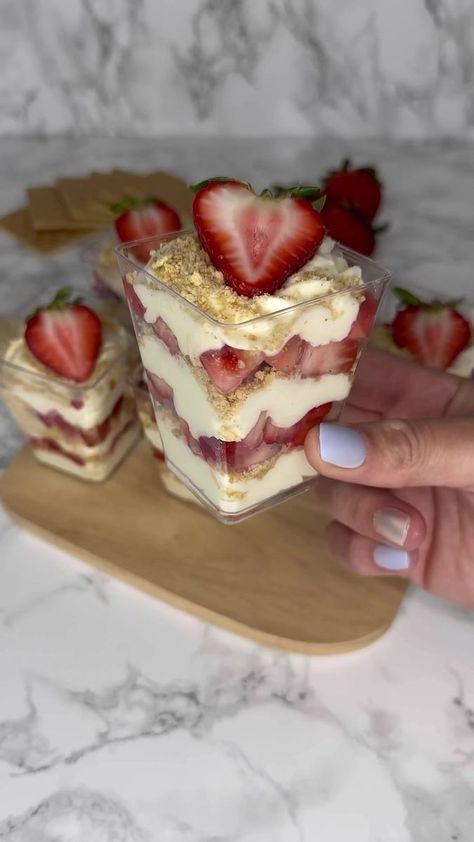 Strawberry Cheesecake Cups ft. Temu Lighting Deals - Save up to 90% off with code: pick6968 (click the link in my bio) https://temu.to/k/ussr6FupGAX4SdA — #temu #temufinds #temueverywhere #strawberry #strawberrycheesecake #cheesecake #temupartner | Dipped Tampa | Dipped Tampa · Original audio Strawberry Cup Desserts, Strawberry Desserts Cheesecake, Strawberry Cups Dessert, Strawberry Cake Cups, Strawberry Brunch Ideas, Strawberry Cheesecake Dessert Cups, Strawberry Shortcake Dessert Ideas, Dessert To Sell Ideas, Churro Cheesecake Cups