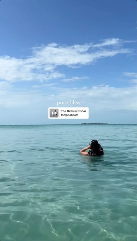 Summer Snaps Ideas, Beach Songs For Instagram Story, Instagram Beach Story Ideas, Beach Day Insta Story, Beach Aesthetic Captions, Vacation Story Ideas, Summer Ig Stories, Summer Ig Story, Vacation Instagram Stories