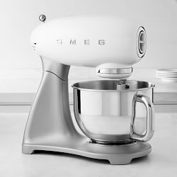 Royal Icing | Williams Sonoma Smeg Stand Mixer, Smeg Kitchen Appliances, Interior Ikea, Smeg Kitchen, Smeg Appliances, Kitchenaid Artisan, Smart Tiles, Appliances Design, Top Architects