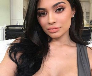 Jenner Style Outfits, Maquillage Kylie Jenner, Kylie Jenner Outfits Casual, King Kylie Era, King Kylie Jenner, Kylie Hair, Kylie Jenner Pictures, Estilo Kylie Jenner, Jenner Makeup