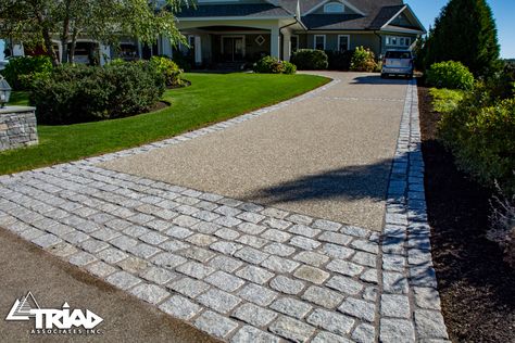 Cobblestone Parking Pad, Cobblestone Lined Driveway, Patio And Driveway Combo, Driveway With Parking Pad, Gravel And Paver Driveway, Nantucket Driveway, Gravel Driveway Edging Ideas, Cobblestone Steps, Landscaping Driveway