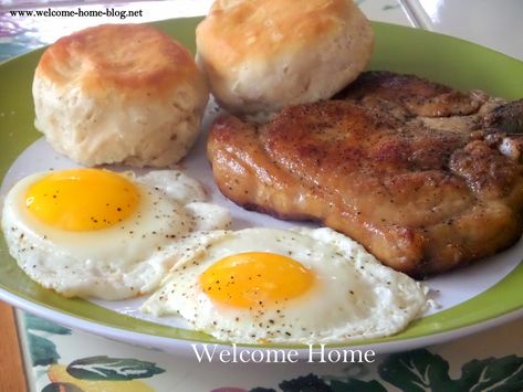 Remember those pork chops from yesterday? One of my favorite all time breakfasts is Pork chops and eggs. So many peop... Breakfast Chops, Breakfast Pork Chops Mornings, Breakfast Pork Chops Recipes, Pork Chop Breakfast Ideas, Pork And Eggs, Breakfast Chops Recipes, Breakfast Pork Chop Recipes, Breakfast Pork Chops, Steak And Eggs