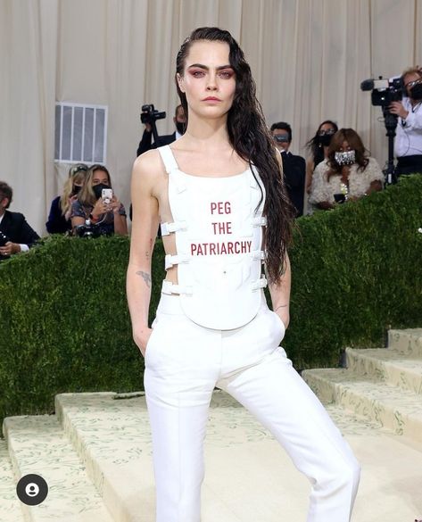 Feminism Fashion Runway, Up Manila, Protest Fashion, Decades Aesthetic, Protest Clothing, Fashion Activism, Me Too Movement, Cara Delevingne Harry Styles, Supermodel Runway