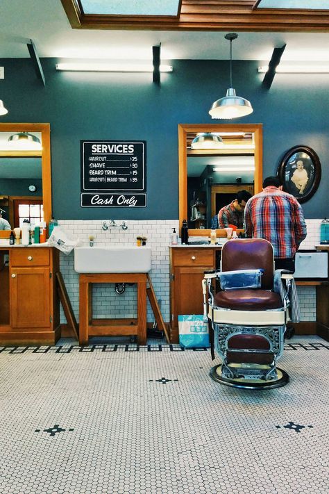 Shop Set Up Ideas, Barbershop Design Interior, Best Barber Shop, Set Up Ideas, Barber Shop Interior, Barbershop Design, Vintage Barber, Barber Shop Decor, Best Barber