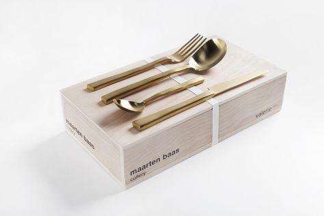 dummy Cutlery Packaging, Brass Cutlery, Valerie Objects, Set Packaging, Furniture Contemporary, Stainless Steel Cutlery, Everyday Objects, Mechanical Pencils, Cutlery Set