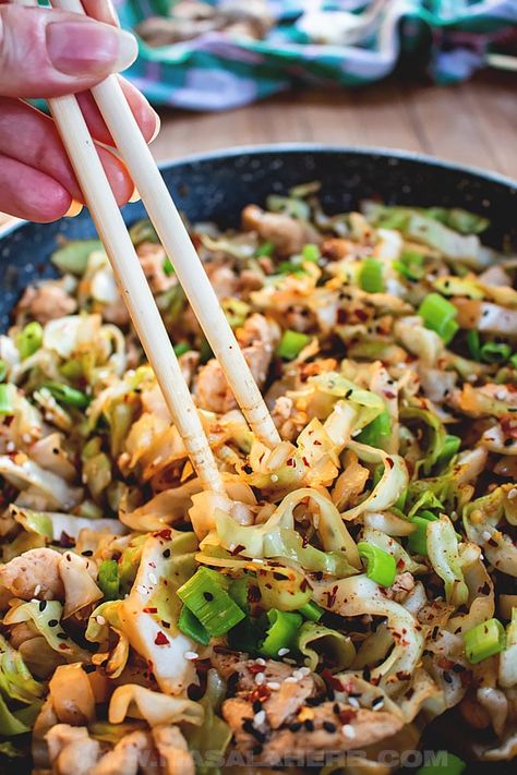 Quick Chicken Cabbage Stir Fry Recipe - Flavorful Asian Chinese stir-fry meal, ready within 15 minutes. one-pan, low-carb, gluten-free, low calorie, easy dinner idea, dinner for two, oriental recipe, healthy recipe main course, chicken dish, homemade asian recipe, ginger and garlic, skillet recipe, www.MasalaHerb.com #chicken #cabbage Chicken Cabbage Stir Fry, Lighter Recipes, Chicken Cabbage, Keto Lunches, Cabbage Stir Fry, Chinese Stir Fry, Asian Recipe, Weekly Dinner, Chicken And Cabbage