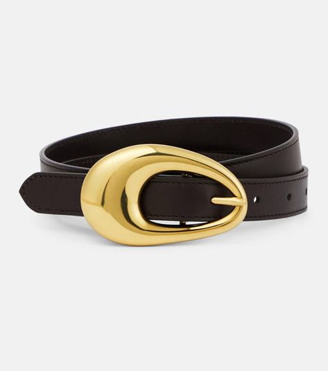 30 Popular Spring 2023 Fashion Items | Who What Wear Womens Belts Fashion, Bottega Veneta Belt, Luxury Belts, Chain Belts, Faux Leather Belts, Winter Trends, Leather Ballet Flats, Leather Belts, Classic Leather