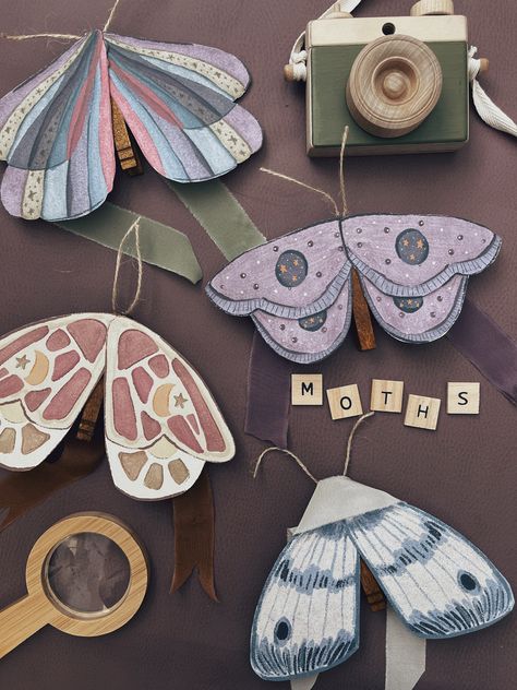 Construction Paper Art, Moth Art, Crafts Paper, Nature Kids, Kids Art Prints, Nature Study, Paper Crafts For Kids, Nature Crafts, Crafty Craft