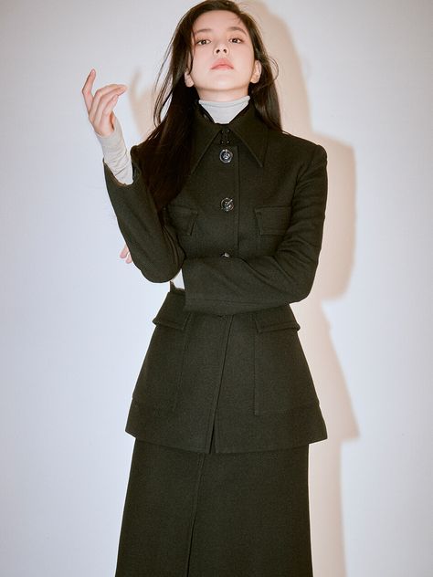 Turtle Neck And Blazer, Long Upper Body Outfit, Upper Body Poses, Black Long Jacket Outfit, Long Jacket Outfit, Body Outfit, Shein Dress, Clothing Photography, Korean Outfits