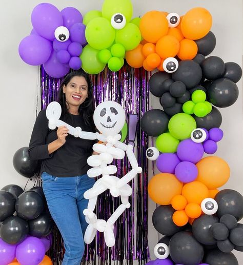 Halloween Theme Party, Decoration Halloween, Halloween Party Themes, Balloon Decorations Party, Halloween Theme, Art And Craft, Party Balloons, Theme Party, Balloon Decorations