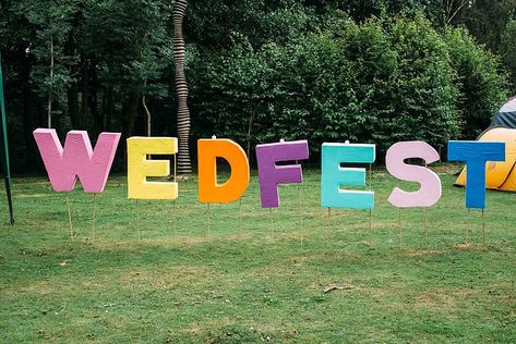 Home Festival Party, Festival Design Decoration, Festival Themed Party Decorations, Wedfest Ideas, Festival Party Ideas, Festival Party Theme, Festival Marquee, Festival Decoration Ideas, Festival Wedding Ideas