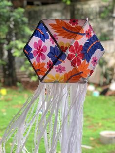 Aakash Kandil Making Ideas, Vesak Decorations, Vesak Lantern Ideas, Wesak Lanterns Designs, Small Akash Kandil Ideas, Lantern Diy For Diwali, Vesak Lanterns, Vesak Lantern, Vesak Lantern Ideas Sri Lanka