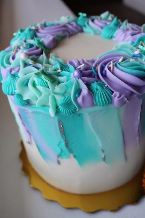 Blue And Purple Cake, Dragon Birthday Cakes, Teal Cake, Girly Birthday Cakes, Purple Cakes Birthday, Purple Cakes, Pink Birthday Cakes, Confetti Cake, Cake Decorating Frosting