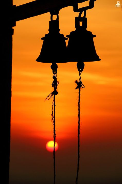 . Temple Bells, Silhouette Photography, Sun Setting, Sunrises And Sunsets, Sunrise And Sunset, Gongs, Indian Art Paintings, Foto Art, Wonderful Life