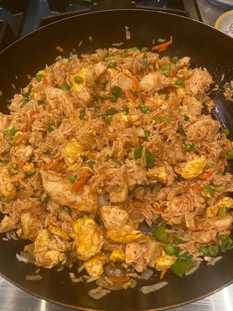 Fried Rice with Chicken Basmati Rice And Chicken Recipes, Rice And Chicken, Rice With Chicken, Chili Garlic Paste, Leftover Rice, Long Grain Rice, Food Chicken, Chicken Fried Rice, Chicken Fried