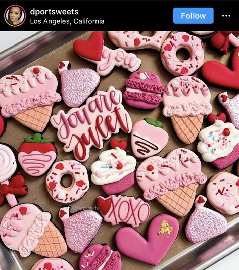 Valentine Cookie Ideas, Valentine Cookies Decorated, Valentines Day Sugar Cookies, Valentine Cookie, Valentine Sugar Cookies, Valentines Baking, Homemade Foods, Cookies Theme, Sugar Cookie Royal Icing