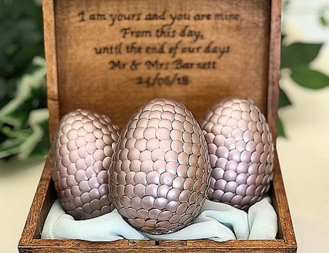 Your Guide To Game of Thrones Wedding Vows | Wedding Forward Game Of Thrones Decor, Wedding Announcements Invitations, Vow Examples, Wedding Vows Examples, Game Of Thrones Theme, Dragon Wedding, Game Of Thrones Party, Summer Wedding Cakes, Instagram Wedding