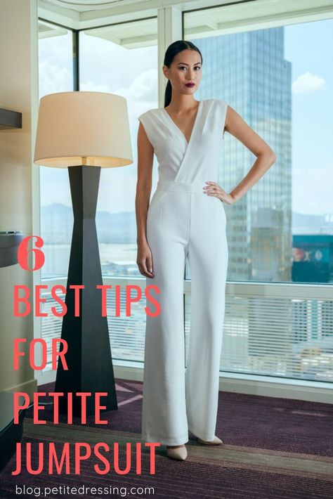 Follow these styling tips to find the best petite jumpsuits for short women. Jumpsuits For Women Formal, 50s Fashion Casual, Best Formal Dresses, Petite Bloggers, Petite Jumpsuit, Jumpsuit Dressy, Older Women Fashion, Short Women, Dress For Short Women