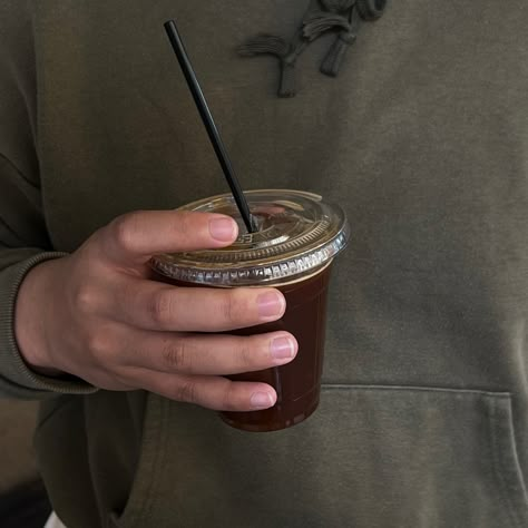 Korean Iced Americano, Iced Americano Aesthetic, Long Black Coffee, Avengers Aesthetic, Ice Aesthetic, Korean Coffee, Coffee Lifestyle, Iced Americano, Americano Coffee