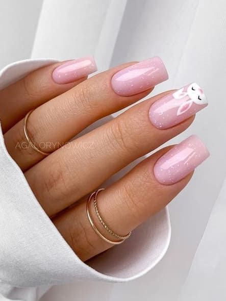 easter nail designs with a bunny Simple Nails Easter, French Nails Easter, Cute Nails Easter, Nails Ideas For Easter, Pastel Easter Nails Coffin, Edgy Easter Nails, Easter Nails Classy, Easter Nail Designs Short Nails, Easter Short Acrylic Nails