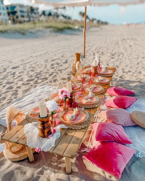 Exquisite all inclusive outdoor celebrations are always the PERFECT idea ✨. Our clients select their favorite color scheme & we create an unforgettable setup for their special day 💖. #paradisepicnics #beachpicnics #luxurypicnic#picnicsetup #picnicparty #picnicvibes #eventstyling#floridapicnics #beachevent #bohopicnic #picniclife#beachretreat #picnicbusiness #picnicgoals#picnicinspiration #picnicexperience #explore #fy#demure #saturday #boho #entrepreneur#smallbusiness #instagram #beach #pi... Beach Party Set Up, Beach Picnic Setup, Picnic Setup, Luxury Picnics, Boho Picnic, Beach Events, Beach Themed Party, Beach Birthday, Party Inspo