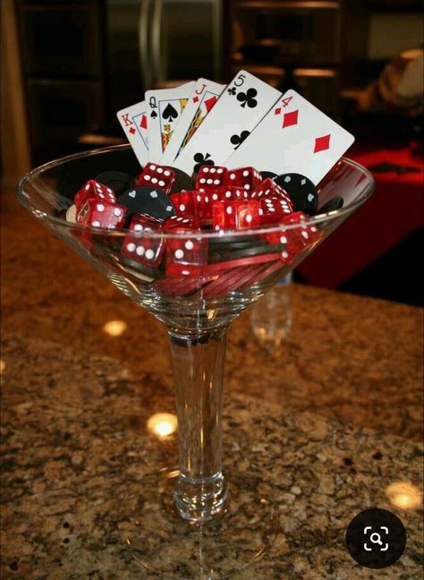 Casino Theme Party Prizes, Casino Table Decorations, Casino Centerpieces Ideas, Casino Themed Centerpieces, Casino Birthday Party, Vegas Theme Party, Casino Birthday, Las Vegas Party, Vegas Night