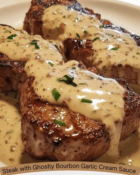 Steak with Ghostly Bourbon Garlic Cream Sauce - wikemy Ghostly Bourbon Garlic Cream Sauce, Steak And Whiskey, Garlic Cream Sauce Recipe, Crab Ravioli, Sauce For Steak, Gordon Ramsey Recipes, Crockpot Christmas, Cuban Sandwiches, Best Freeze Dried Food