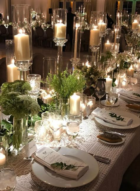 Formal Christmas Table Settings, Dinner Party Table Scape, Table Scapes Dinner Party, Elegant Dinner Party Table, Dinner Party Table Settings Elegant, Luxury Tablescapes, 10 Person Dining Table, Night Table Decor, Valentine Day Aesthetic