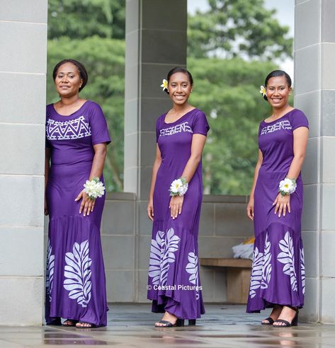 Papuan bridesmaids Island Style Clothing, Polynesian Dress, Easy Dress Sewing Patterns, Pacific Islander, Island Fashion, Easy Dress, Classy Dress Outfits, African Dresses, Island Style