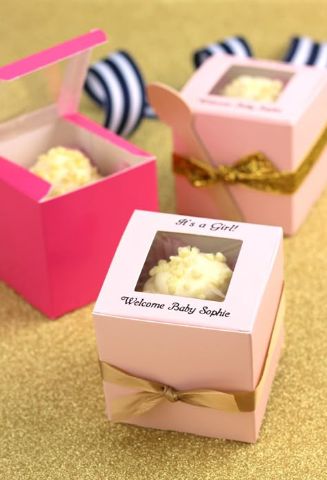 Create a cupcake tower or set a deliciously sweet treat at each guest place setting with these personalized baby shower cupcake favor boxes. Your friends and family will love taking these cute boxes home with them as souvenirs of your shower. To order, visit http://www.tippytoad.com/personalized-baby-shower-cupcake-boxes.asp Cupcake Box Ideas, Cupcake Favor Boxes, Cupcake Party Favors, Cupcake Favors, Cupcake Packaging, 3d Templates, Marvel Cake, White Cupcakes, Baby Shower Supplies