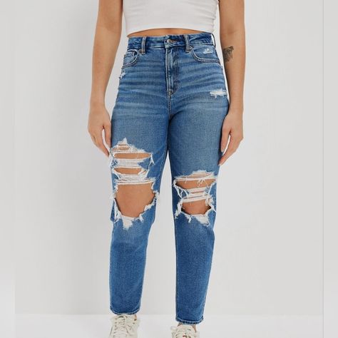 American Eagle Stretch Destroyed Medium Wash Curvy Mom Jean Size 10 Mom Jeans American Eagle, American Eagle Jeans Women, White Ripped Jeans, American Eagle Outfits, Ripped Mom Jeans, Black Jeans Women, Dream Aesthetic, Jeans American Eagle, Easy Trendy Outfits