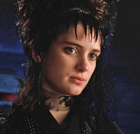 ~Lydia Deetz ~ FROM BEETLE JUICE ~ Tim Burton Personajes, Lydia Beetlejuice, Fashion Guys, Winona Forever, Tim Burton Characters, Strange And Unusual, Lydia Deetz, Tim Burton Films, Tim Burton Movie