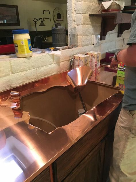 Diy Granite Countertops, Copper Countertops, Metal Countertops, Farmhouse Kitchen Diy, Diy Concrete Counter, Painting Laminate Countertops, Copper Counter, Faux Marble Countertop, Countertop Makeover