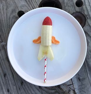 Fruit Rocket Kebab, Fruit Spaceship, Fruit Rockets, Rocket Food, Fruit Kebab, Space Snacks, Stellar Vbs, Vbs Snacks, Preschool Cooking